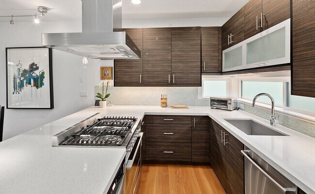 Foto del edificio - 428 Malden Ave E