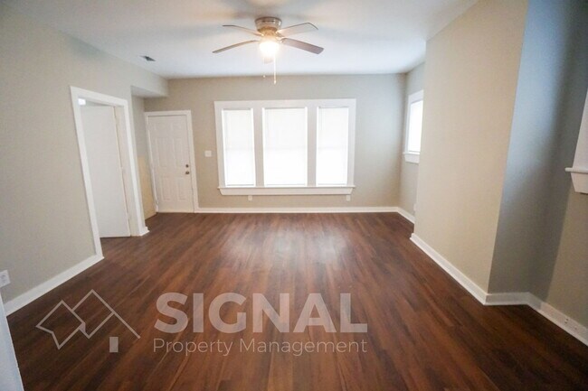 Foto del edificio - 3845 36th Ave N