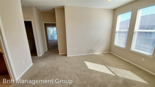 Building Photo - 3 br, 2.5 bath House - 2120 Alamo Square Way