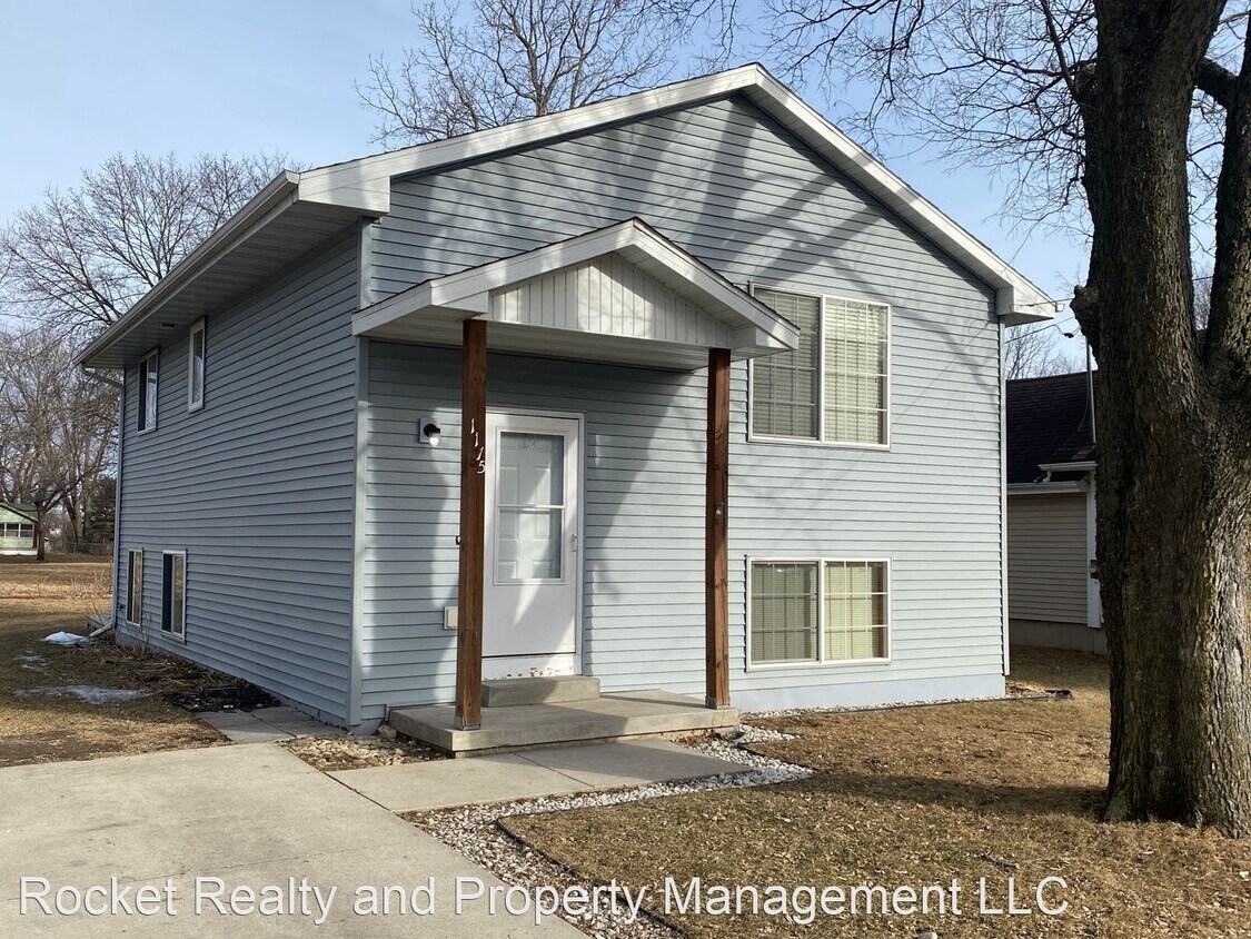 Foto principal - 4 br, 1 bath House - 1115 S Academy St