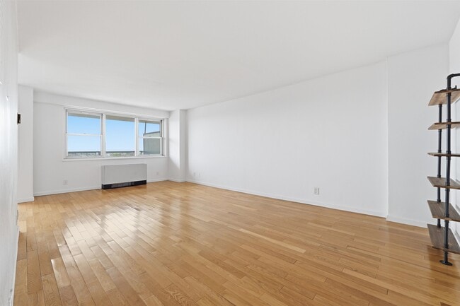 Foto del edificio - 6600 JFK Blvd E
