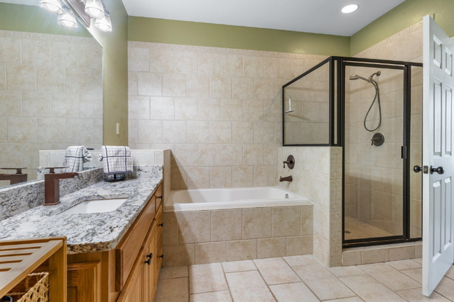 Foto del edificio - 10715 Sycamore Ridge Ln