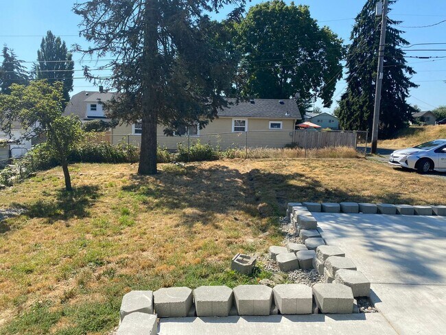 Foto del edificio - DT111 426 60th Tacoma Duplex