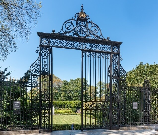 The Vanderbilt Gate is located at the entrance to Central Park’s Conservatory Garden