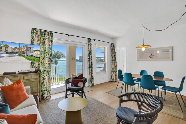 Foto del edificio - 2908 Bayshore Dr