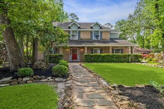 Building Photo - 3106 Redwood Lodge Dr