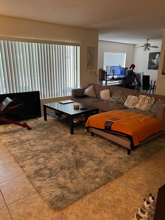 Building Photo - 815 Boynton Beach Blvd