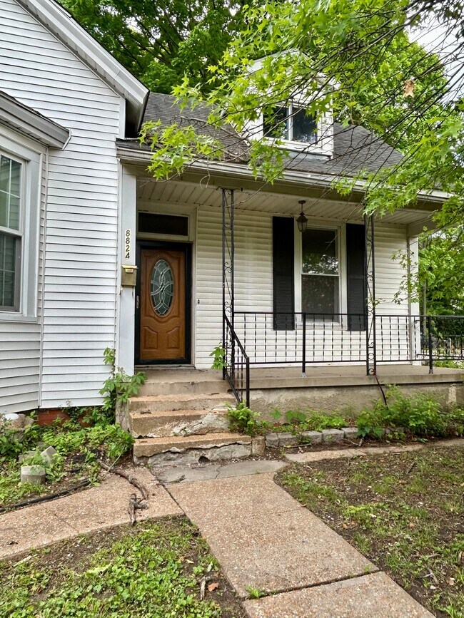 Foto del edificio - 8824 Huiskamp Ave