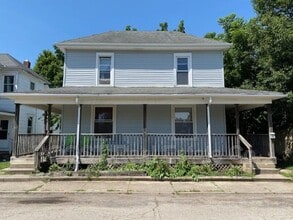 Building Photo - 612-614-614 Cedar St