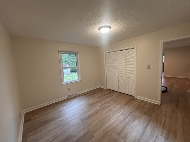 Foto del edificio - 5256 Irish Rd