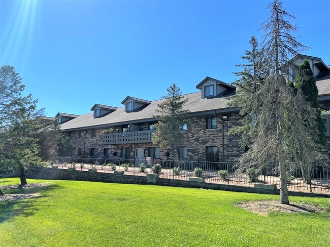 Building Photo - River Park Apartments