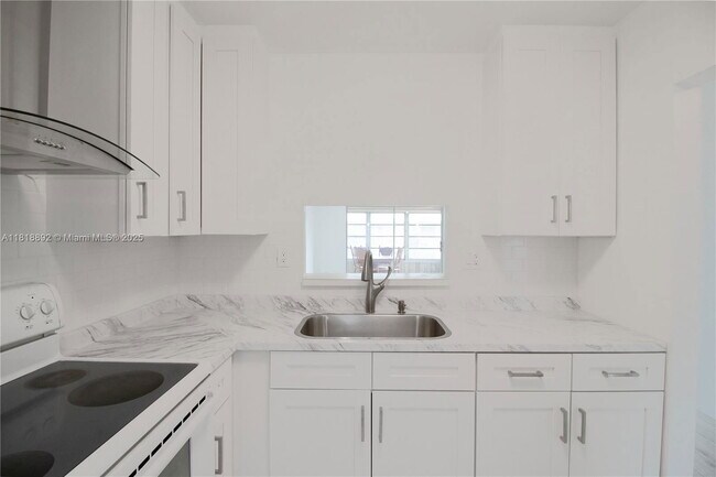 Foto del edificio - 5031 W Oakland Park Blvd