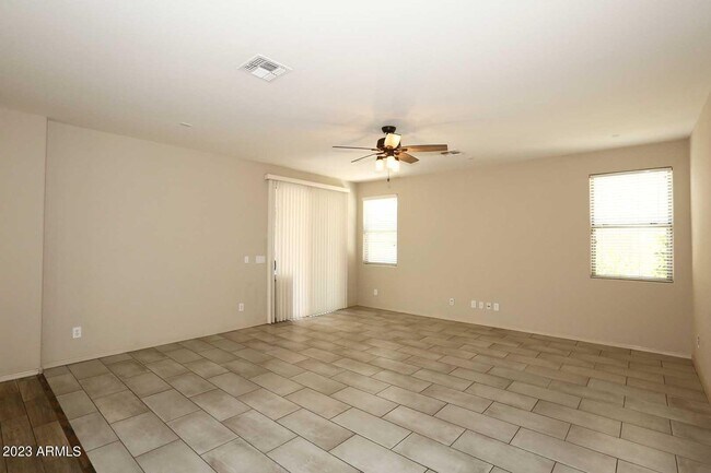 Foto del edificio - 2617 W Beverly Rd