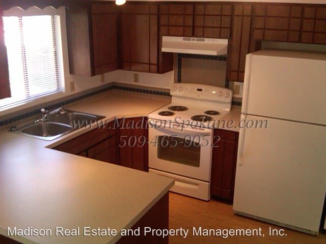 Building Photo - 4 br, 2 bath House - 701 E. Vicksburg Ave.