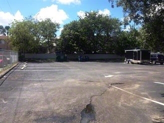 Parking Lot - Palmetto Square Apartments