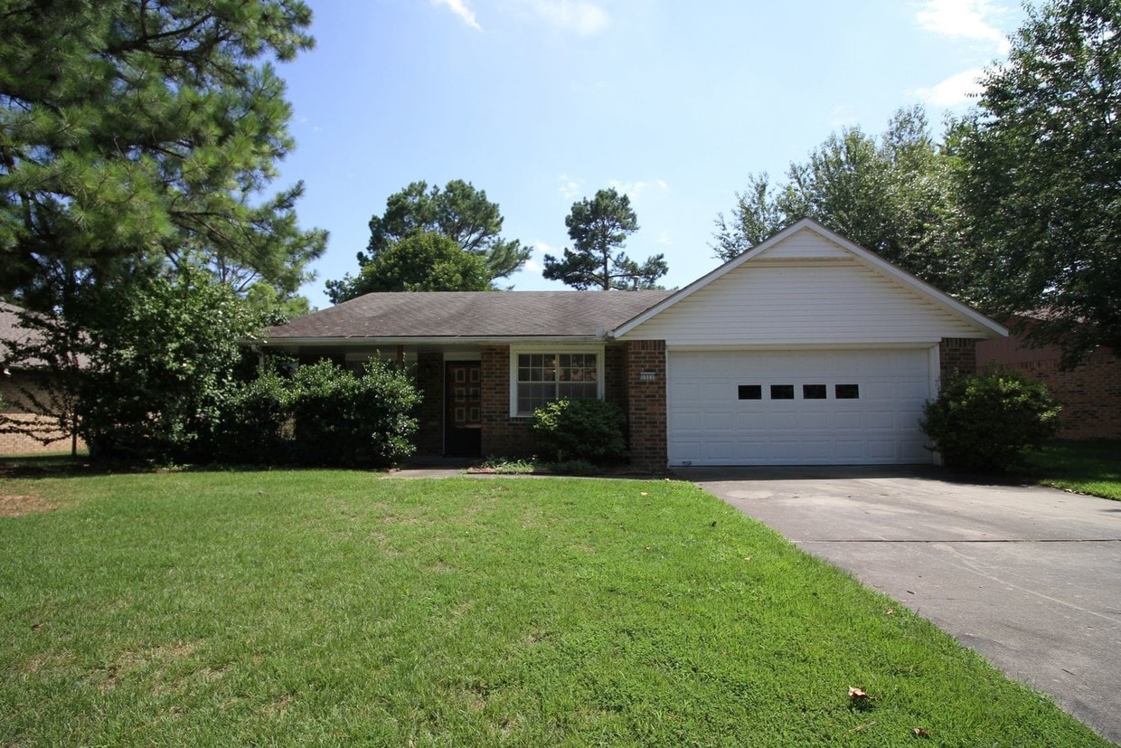 3 br, 2 bath House 1511 E. Eton Street House for Rent in Fayetteville, AR