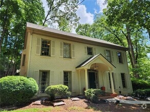 Building Photo - 943 Barton Woods Rd NE