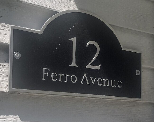 Number Plate for your deliveries - 12 Ferro Ave