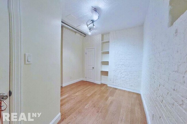 Building Photo - 207-209 West 11th Street