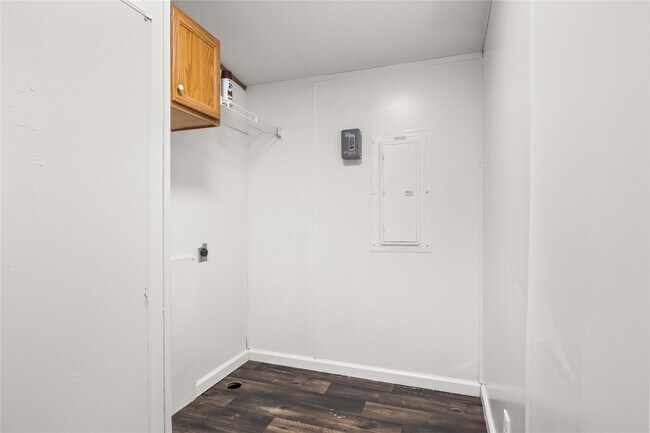 Foto del edificio - 811 De Lorean Ct