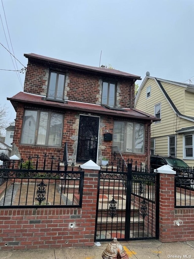 Primary Photo - 90-20 212th Pl