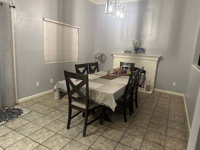 Foto del edificio - 16325 Applegate Dr