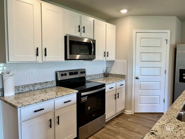 Foto del edificio - 23105 Shadowridge Dr