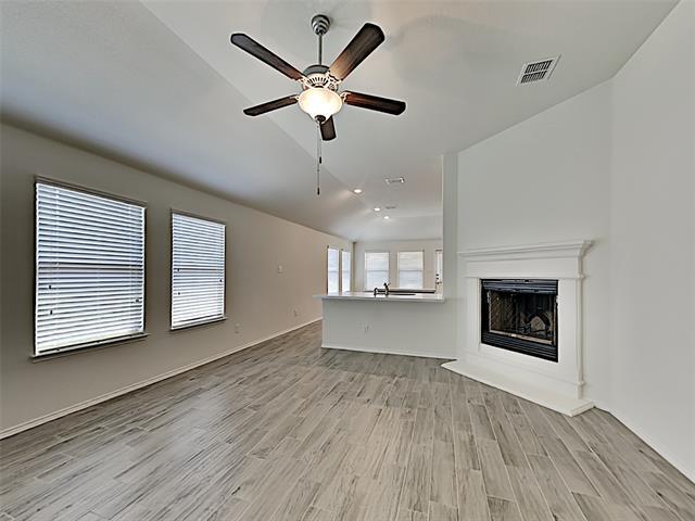 Building Photo - 6833 Woodlawn Dr