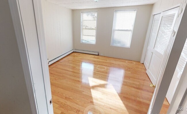 Foto del edificio - 145 Cottage St