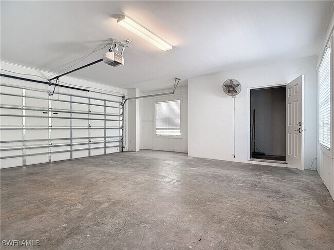 Foto del edificio - 1545 3rd St S