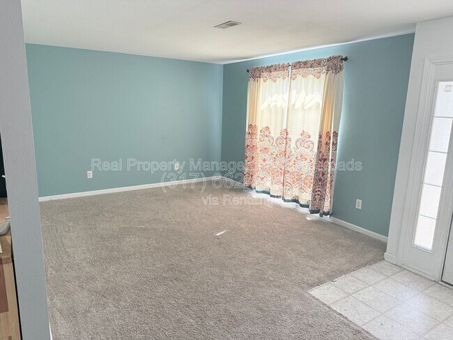 Foto del edificio - 1455 Bearsden Dr
