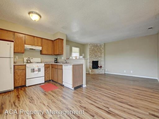 Primary Photo - 5704 Cougar Dr