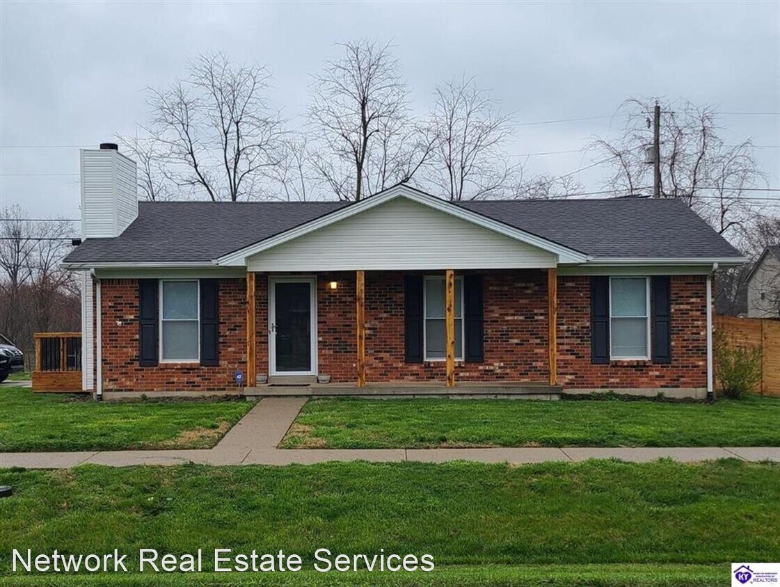 Primary Photo - 3 br, 1.5 bath House - 1506 W. Elm Road