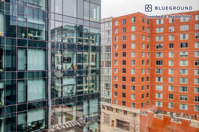Building Photo - 949 1st St SE