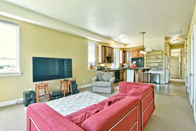 Foto del edificio - 184 Clear Creek Dr