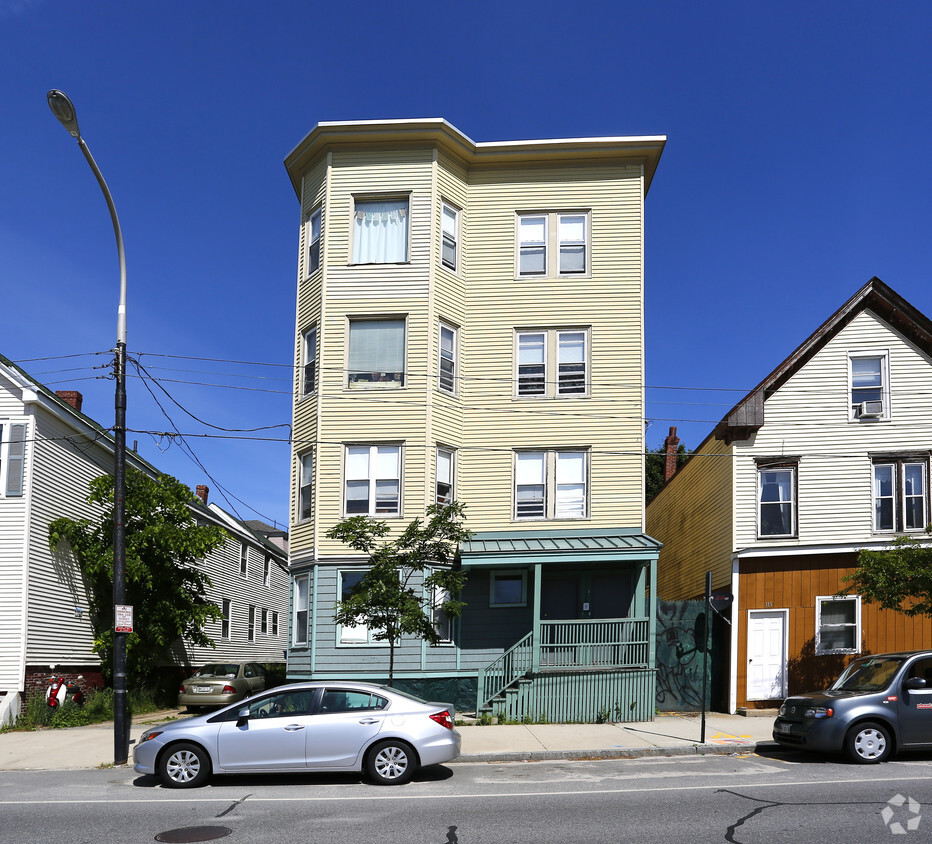 Building Photo - 121 Congress St