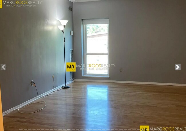 Building Photo - 50-56 Broadlawn Park