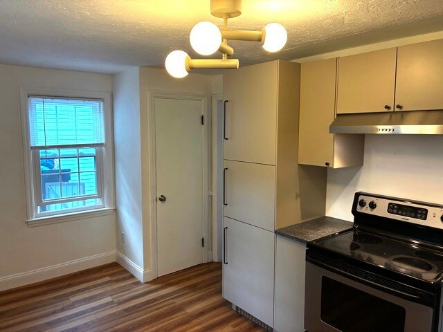 Building Photo - 258 Lowden St