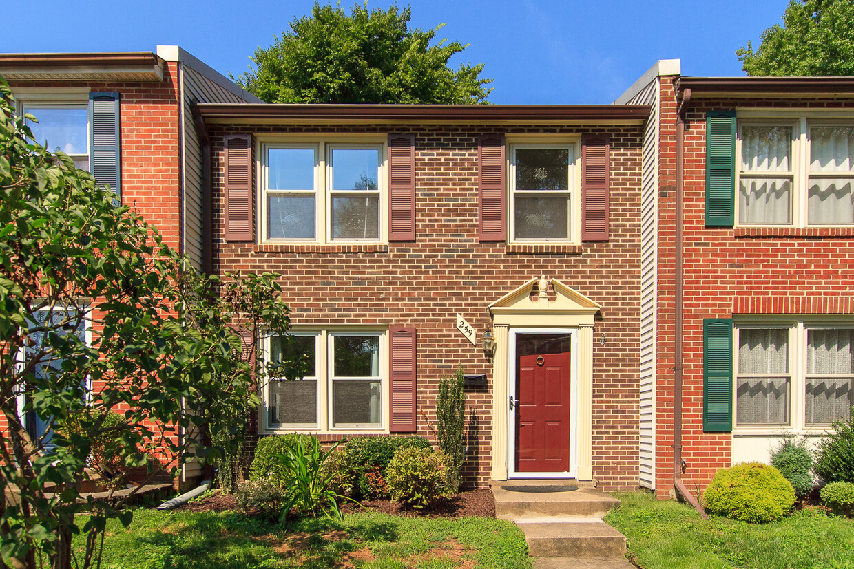 Primary Photo - 259 Gundry Dr