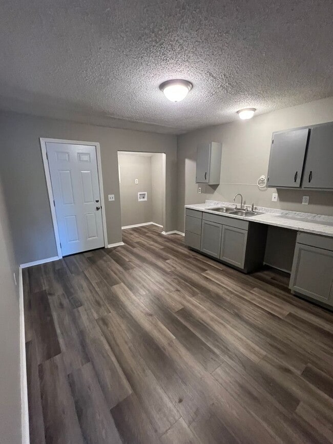 Photo - 515 Mountain Ridge Rd Apartment