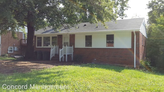 Foto del edificio - 3 br, 1.5 bath House - 3214 Fielding Pl.