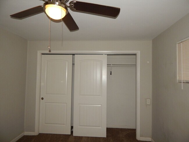 Foto del edificio - Available NOW! Private 1 bedroom with AC