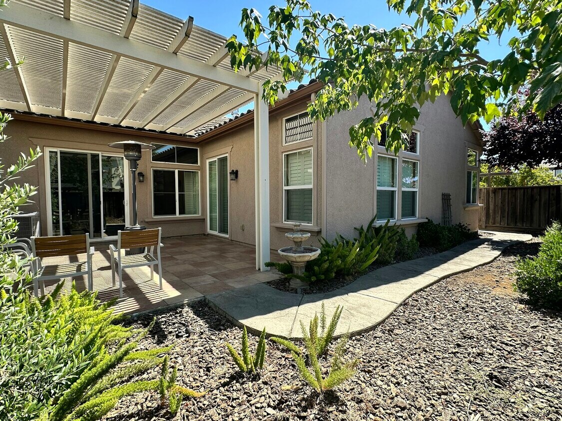 Foto del edificio - 2775 Garrett Pl