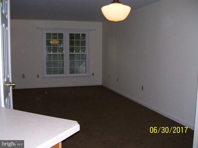 Building Photo - 6105 Collington Ct