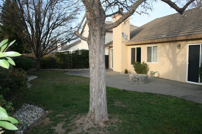 Foto del edificio - 1297 Canevari Dr