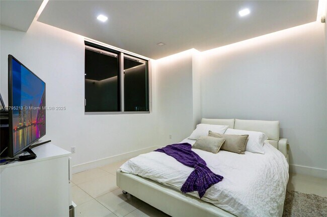 Foto del edificio - 92 SW 3rd St