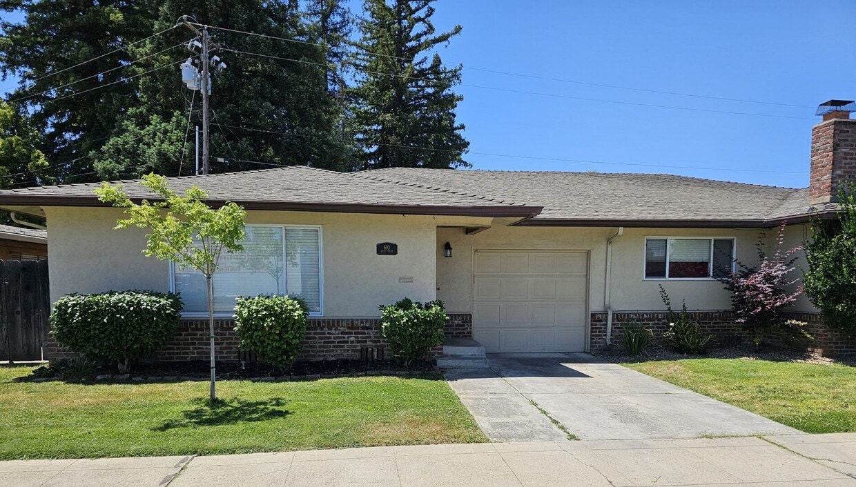 610 Holly Dr, Lodi, CA 95240 House Rental in Lodi, CA