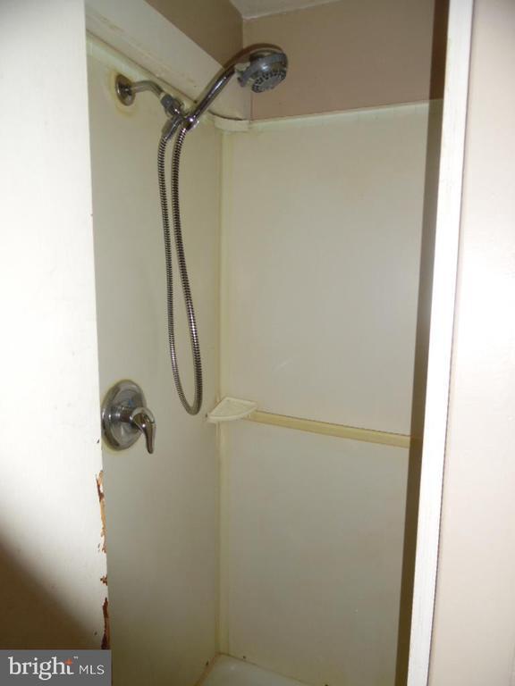 Building Photo - 203 Cloud St