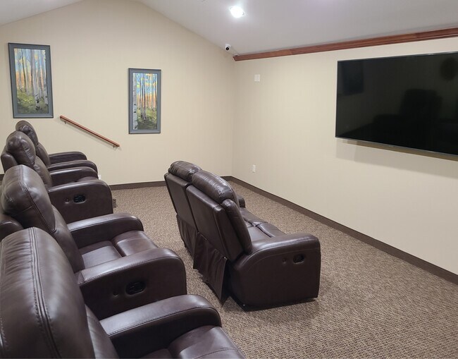 Sala de cine - Highfield Apartments