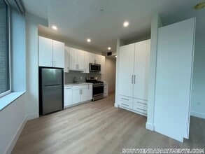 Building Photo - 1127 Harrison Ave